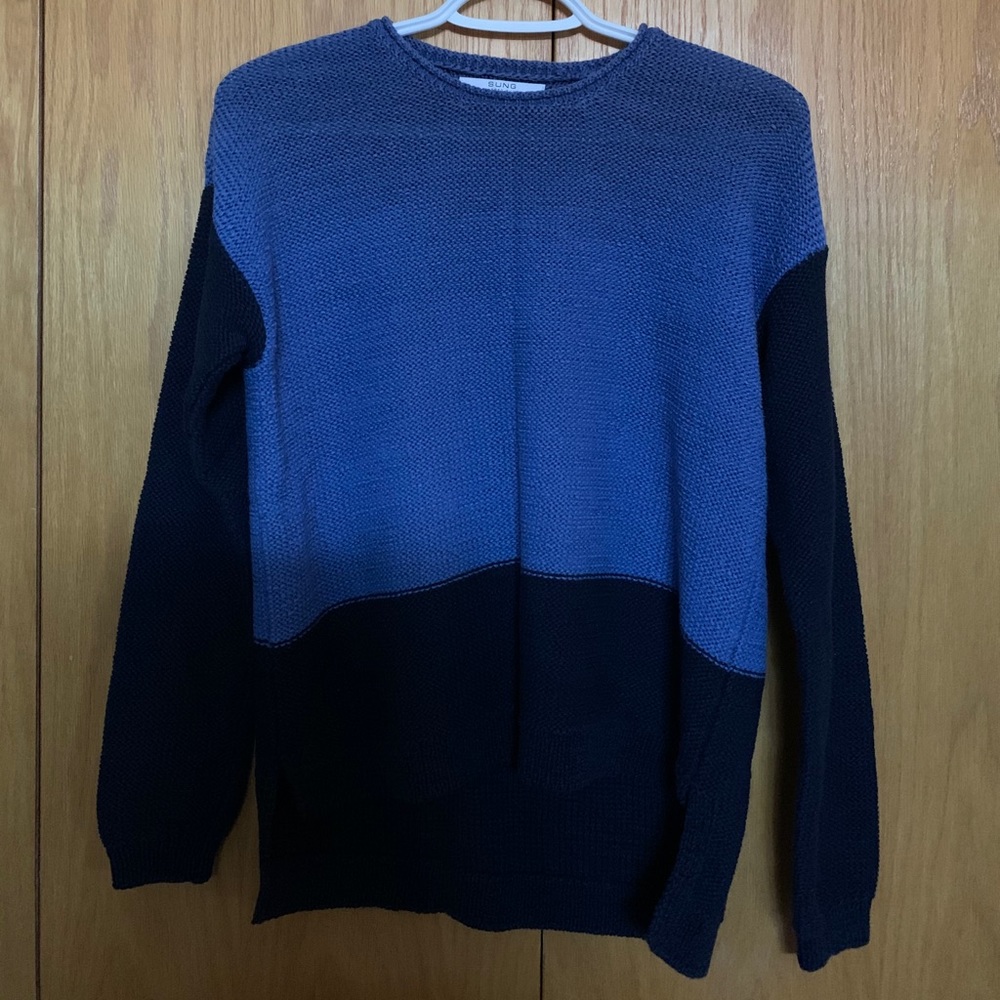 Knit sweater